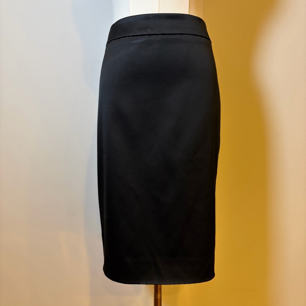JS Collections Black Satin Pencil Skirt - Size 6 - Pristine Condition